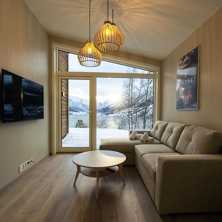 Leilighet Med Utsikt I Loen Stryn Εξωτερικό φωτογραφία